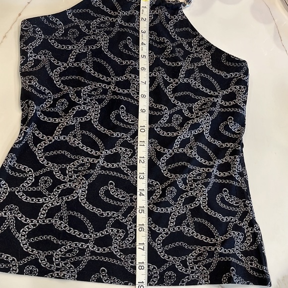 Michael Kors top black with gray chain design. Ties around the neck size M - Picture 13 of 16